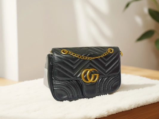 GUCCI Classic Black Quilted Shoulder Bag β The Ultimate Statement for Pakistani Women