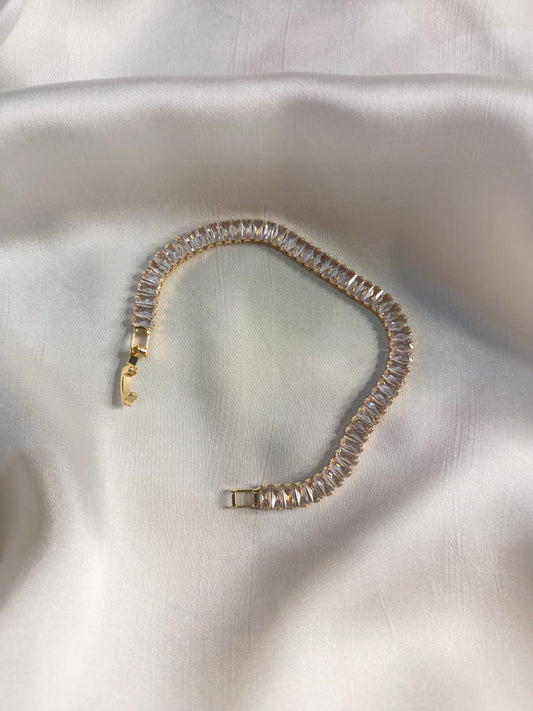 Elegant Gold-Plated Tennis Bracelet with Crystal Accents